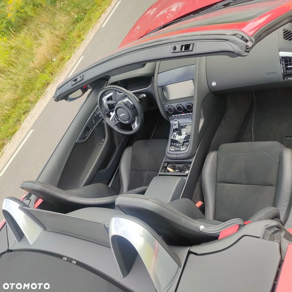 Jaguar F-Type 2.0 Turbo R-Dynamic - 9