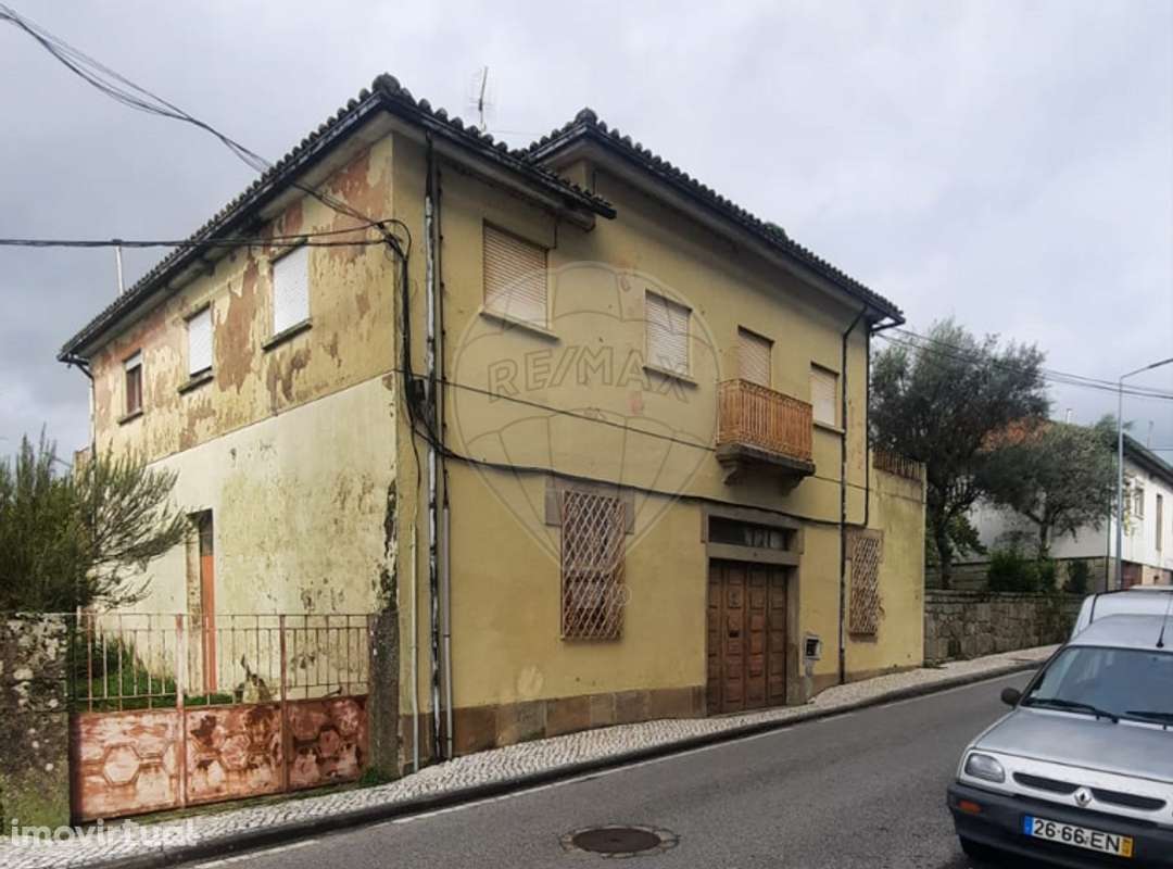 Moradia T4 para venda - Grande imagem: 2/8