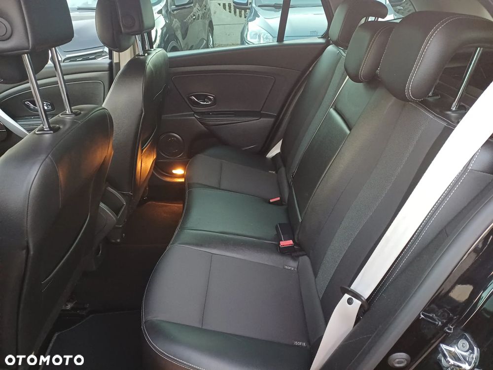 Renault Megane Grandtour TCe 130 BOSE Edition - 19