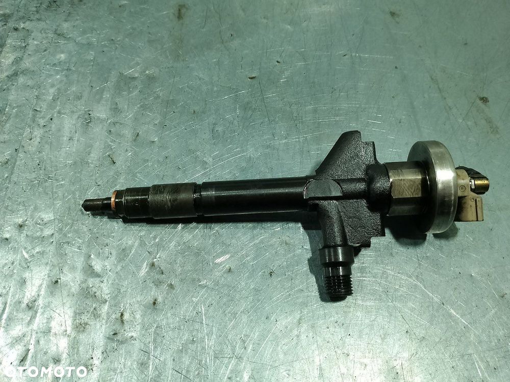 WTRYSKIWACZ MAZDA 6 ( 02-08 ) 13H50 2.0 DI - 4