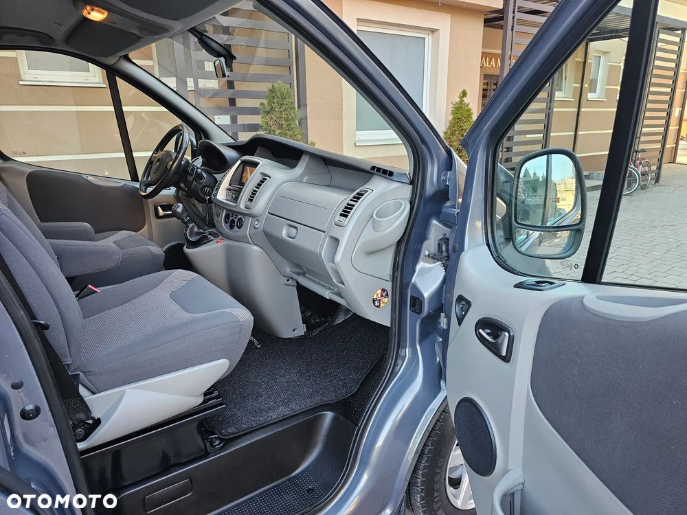 Opel Vivaro - 12