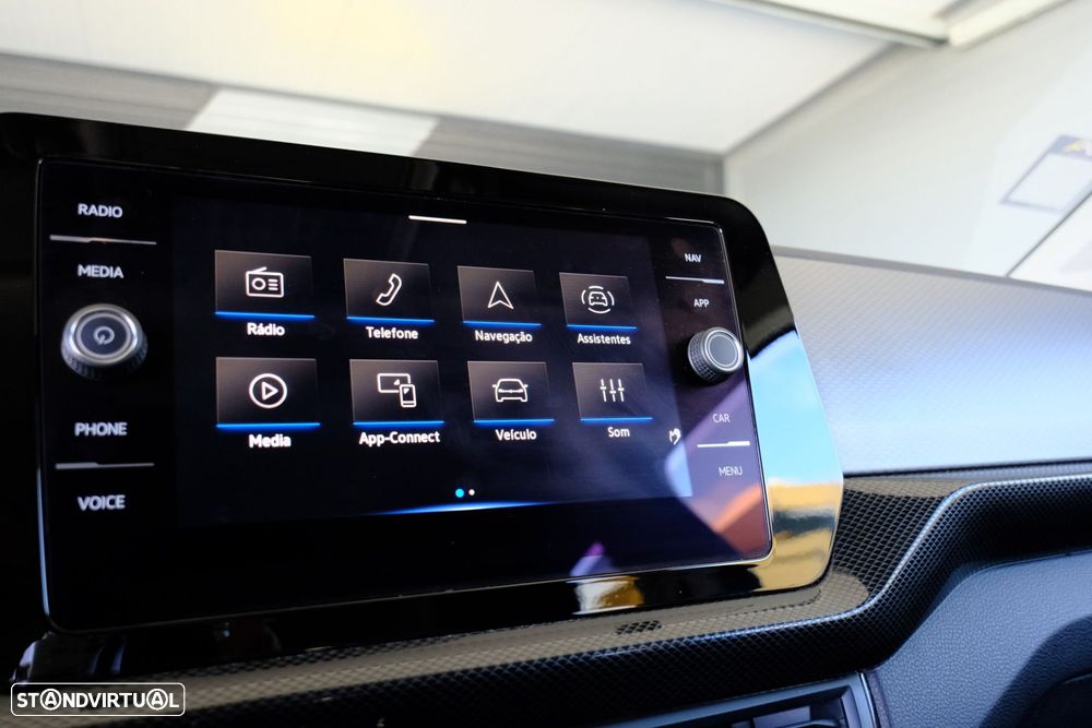 VW T-Cross 1.0 TSI Urban DSG - 24