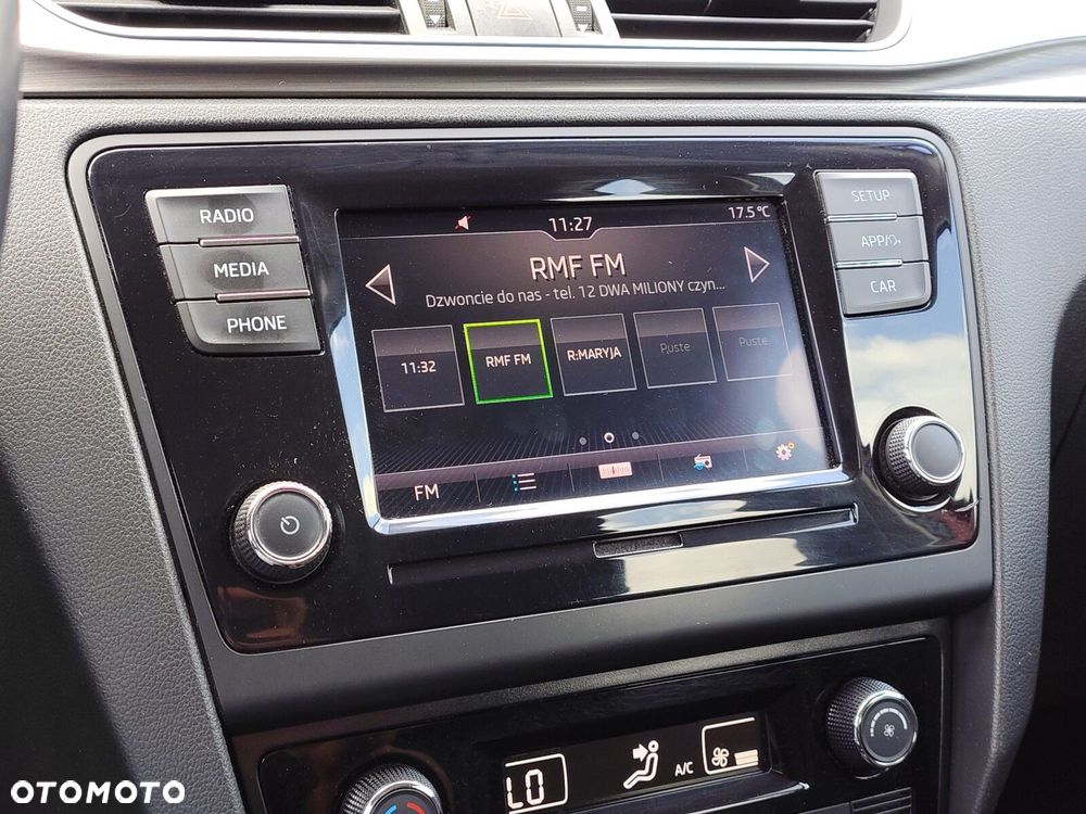 Skoda RAPID Spb 1.0 TSI Ambition - 22