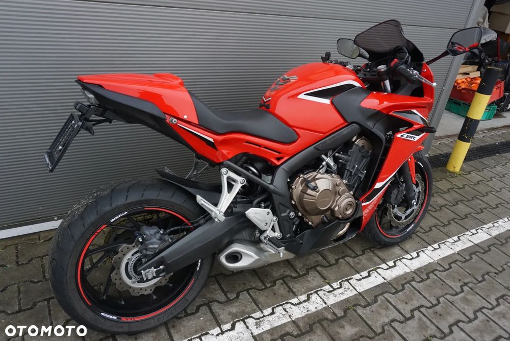 Honda CBR - 3