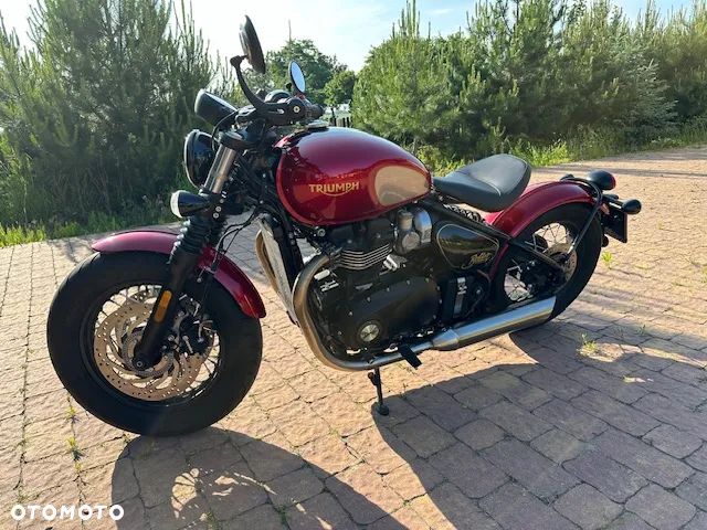 Triumph Bonneville Bobber - 1