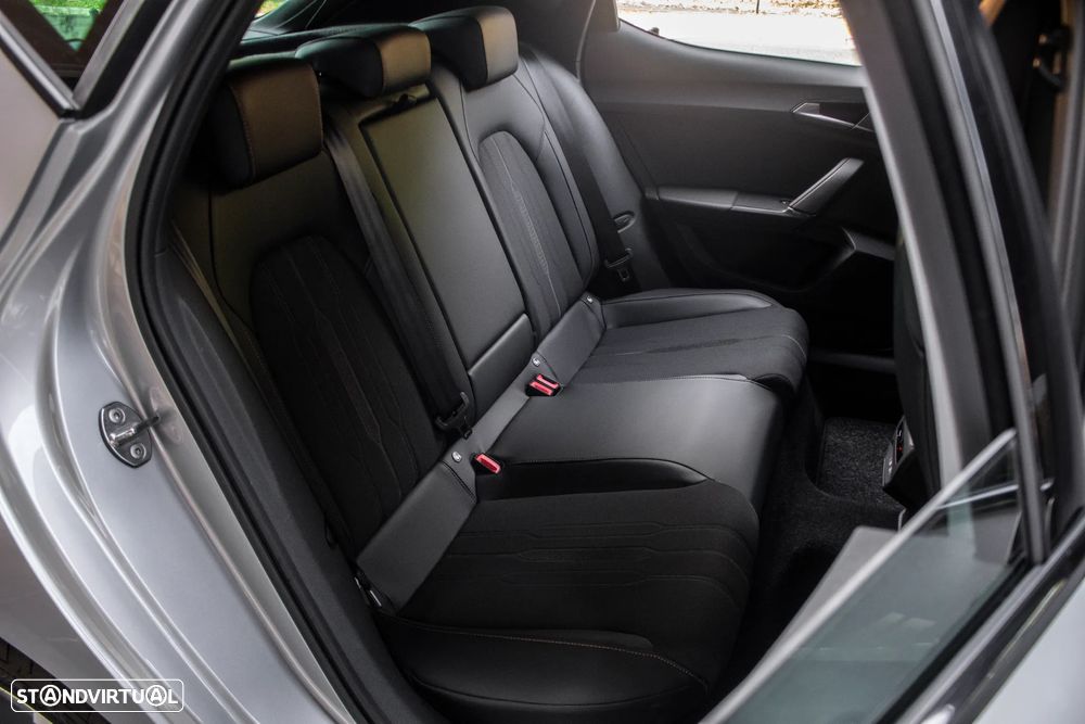 Cupra Leon 1.4 e-Hybrid VZ DSG - 32