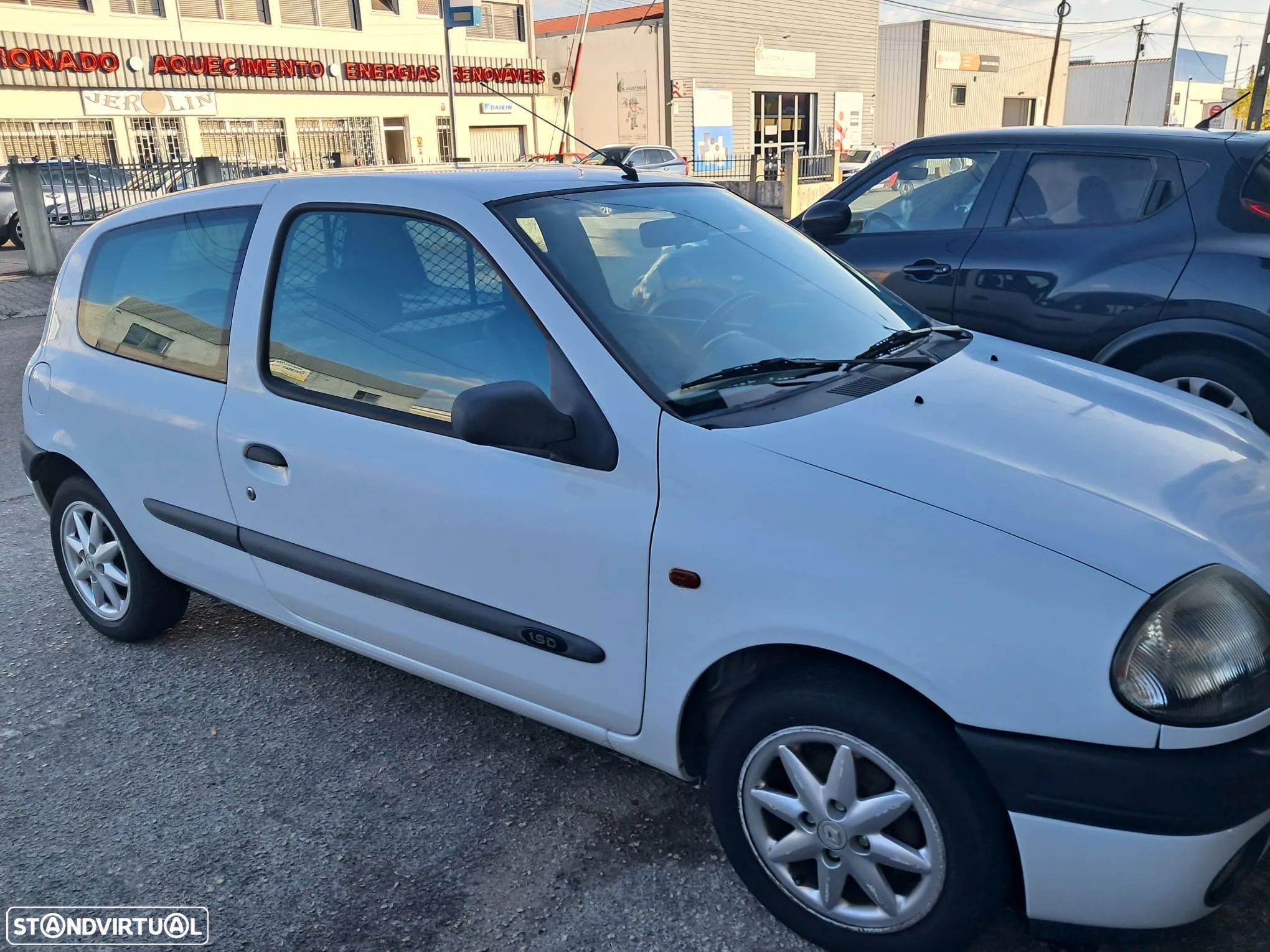 Renault Clio 1.9 D RN - 1