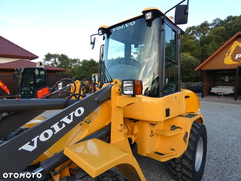 Volvo L30B PRO / Z Niemiec / ORG. 7.120mtg / Bardzo ładne / - 22