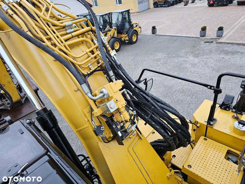 Caterpillar 325 FL CR - 25