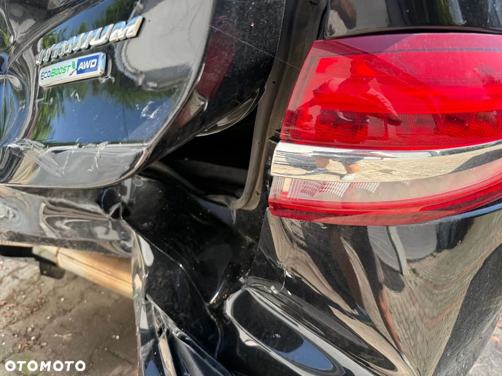 Ford Fusion 2.0 EcoBoost Titanium - 11