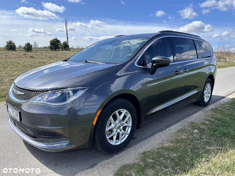 Chrysler Pacifica - 22