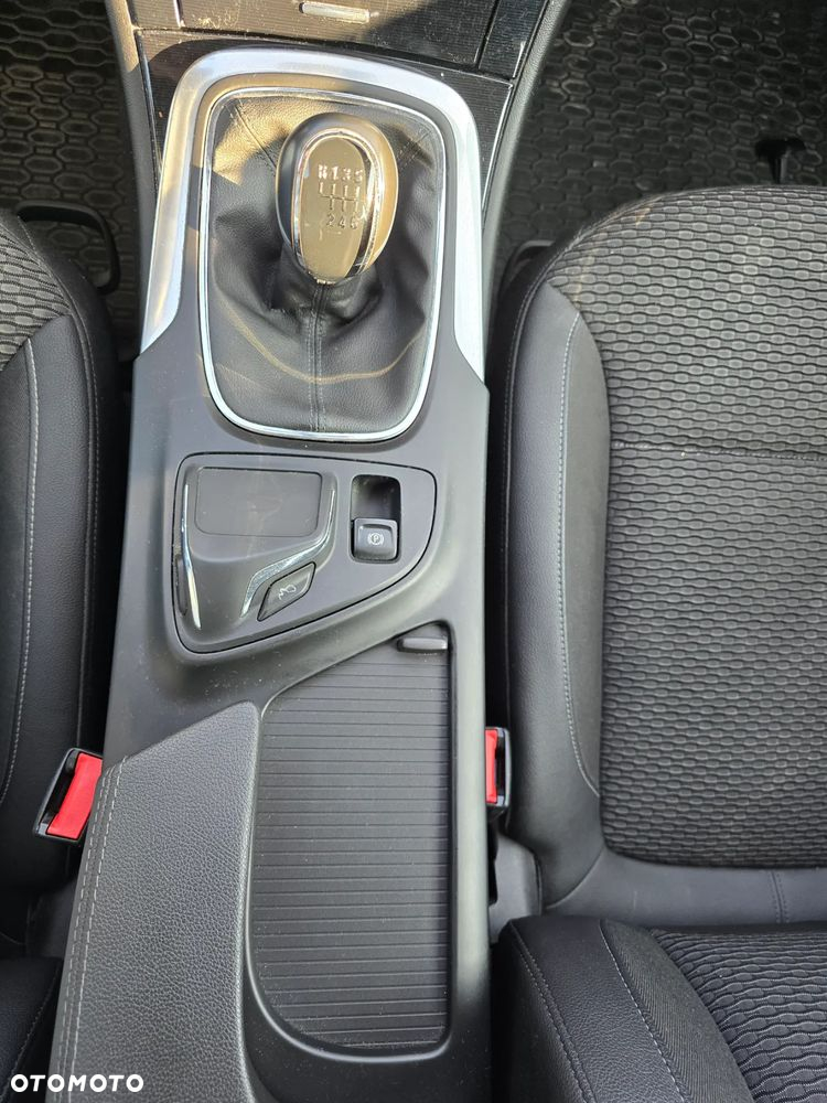 Opel Insignia 2.0 CDTI Cosmo S&S - 17