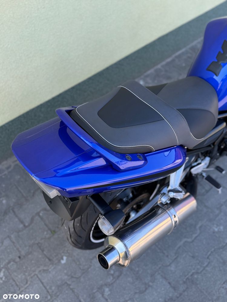 Yamaha FZS - 12