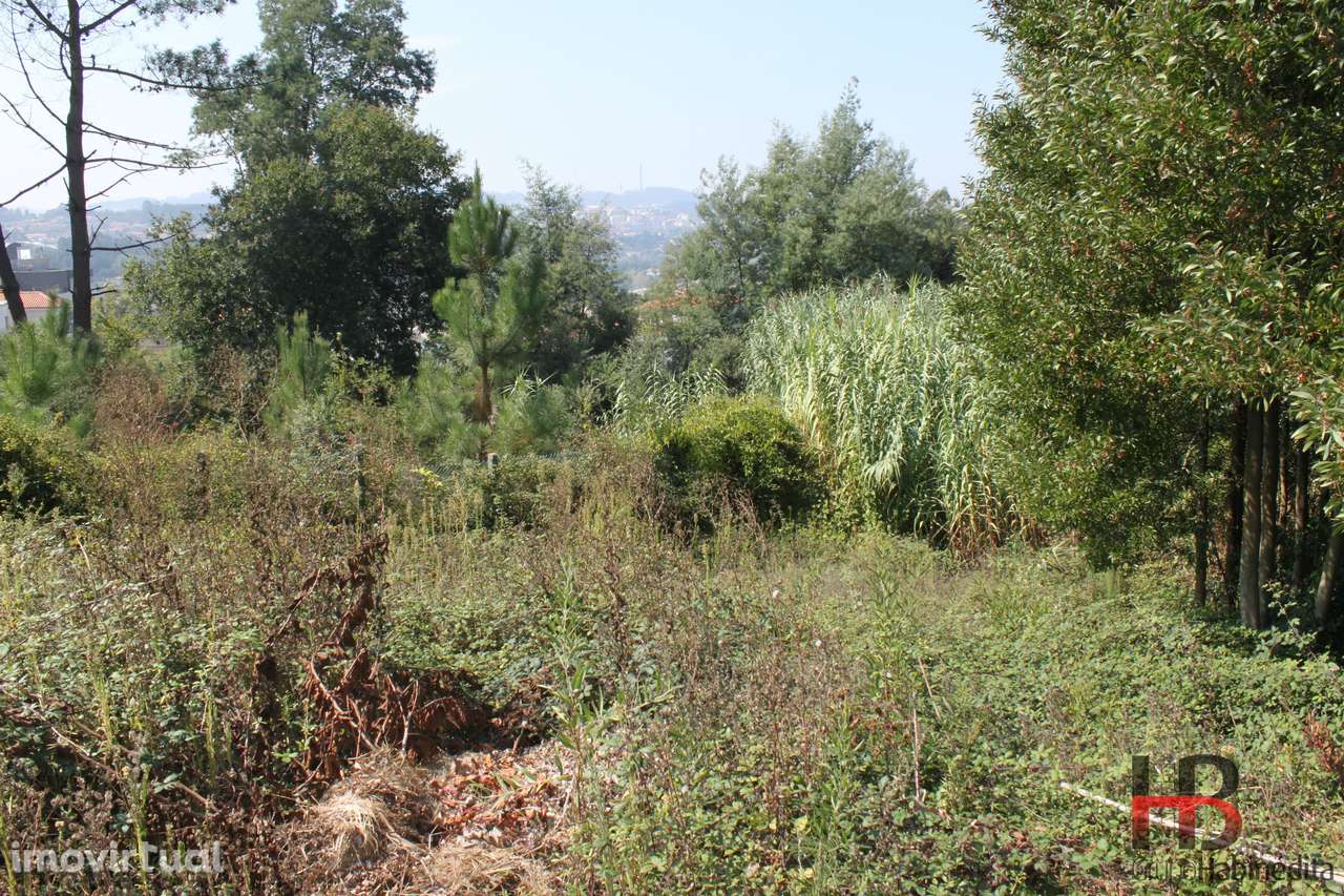 Terreno Para Construção  Venda em Gondomar (São Cosme), Valbom e Jovim - Grande imagem: 2/4