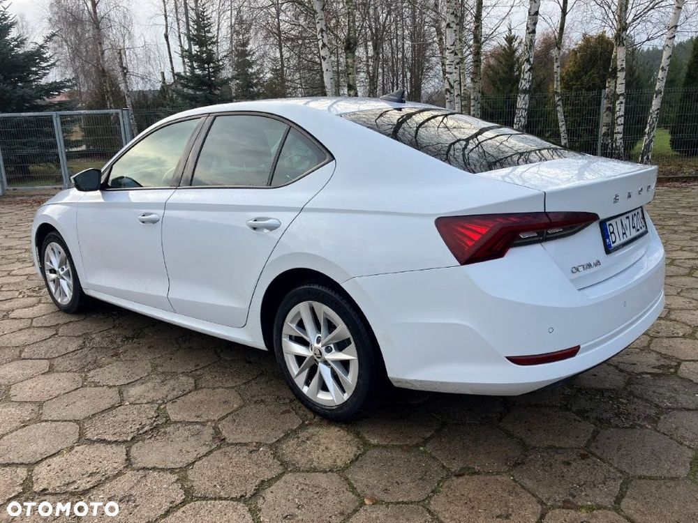 Skoda Octavia 2.0 TDI Ambition DSG - 3