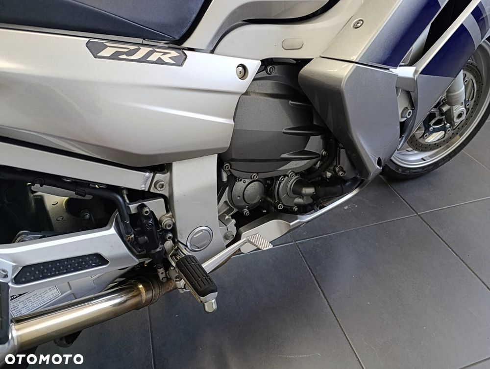 Yamaha FJR - 18