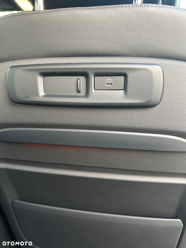 BMW X7 xDrive40i - 25