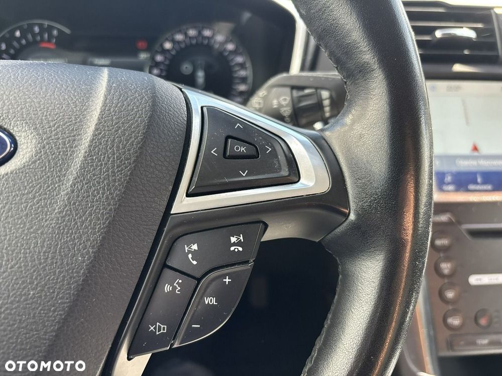Ford Mondeo - 26