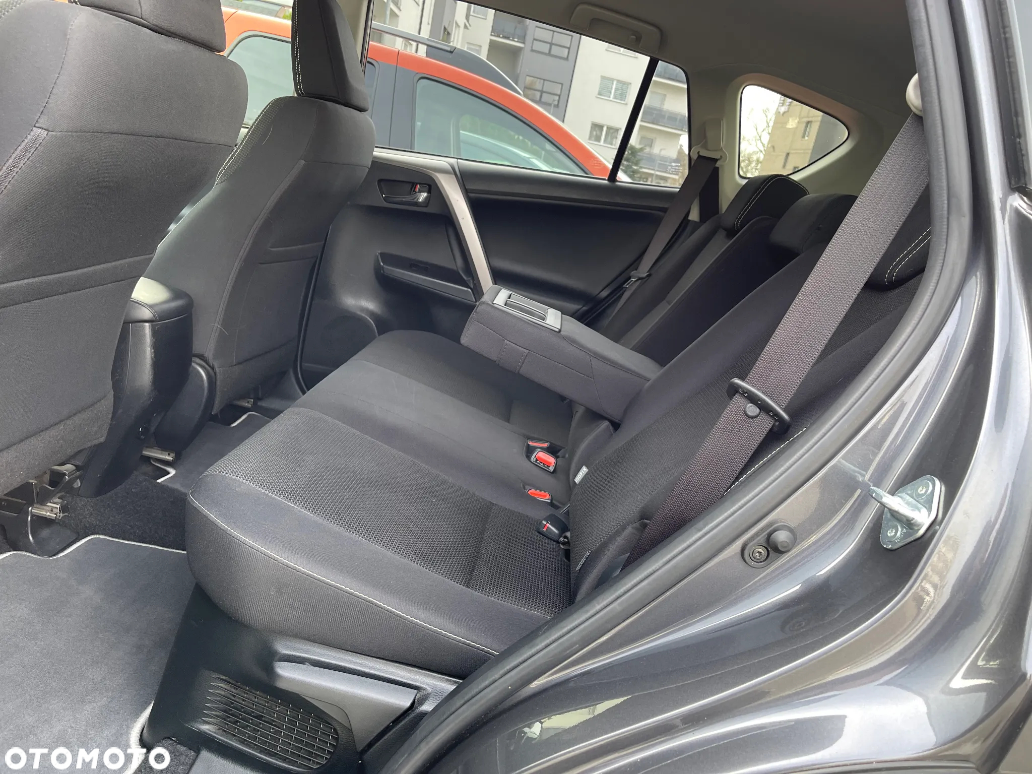 Toyota RAV4 2.5 4x2 Hybrid Executive - 16