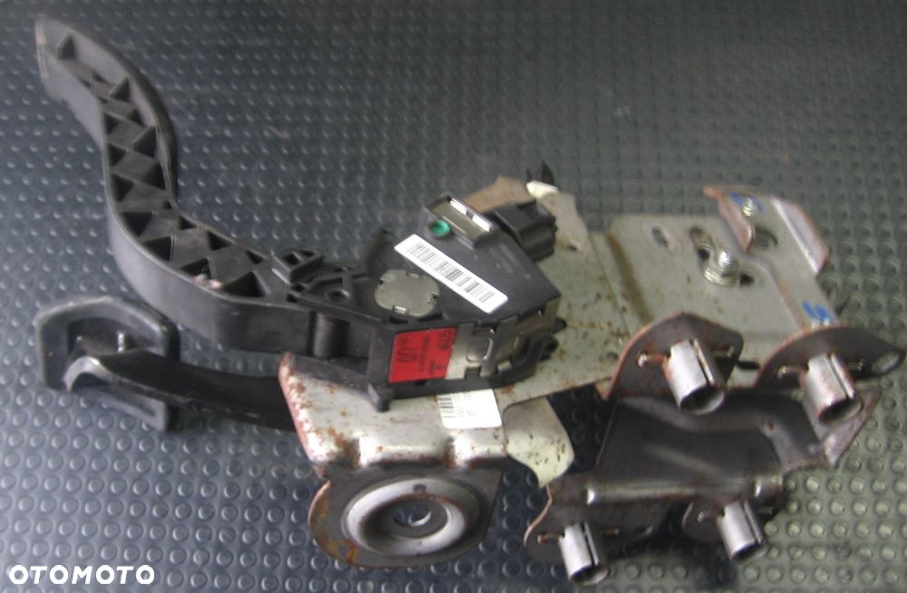 pedał gazu SCENIC VIVARO TRAFIC 180020024r - 1