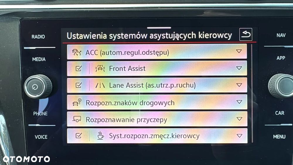 Volkswagen Tiguan - 25