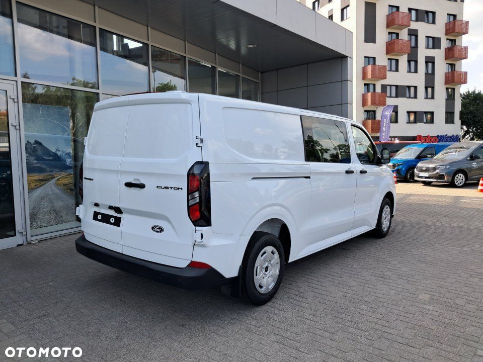 Ford Transit Custom - 8