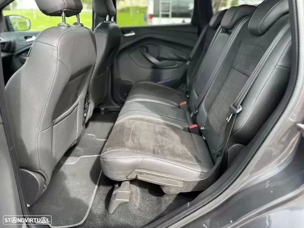 Ford Kuga 1.5 TDCi ST-Line Limited Edition - 41