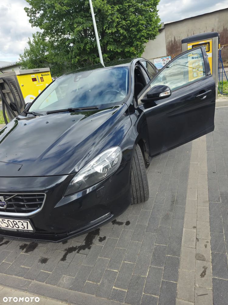 Volvo V40 D3 Momentum - 5