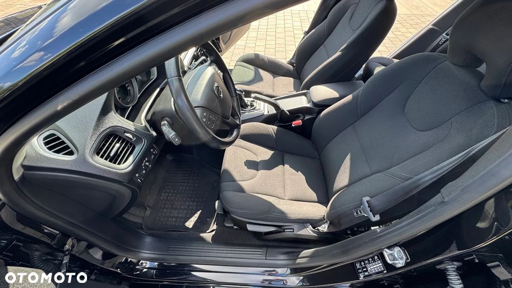 Volvo V40 D3 Drive-E Kinetic - 26