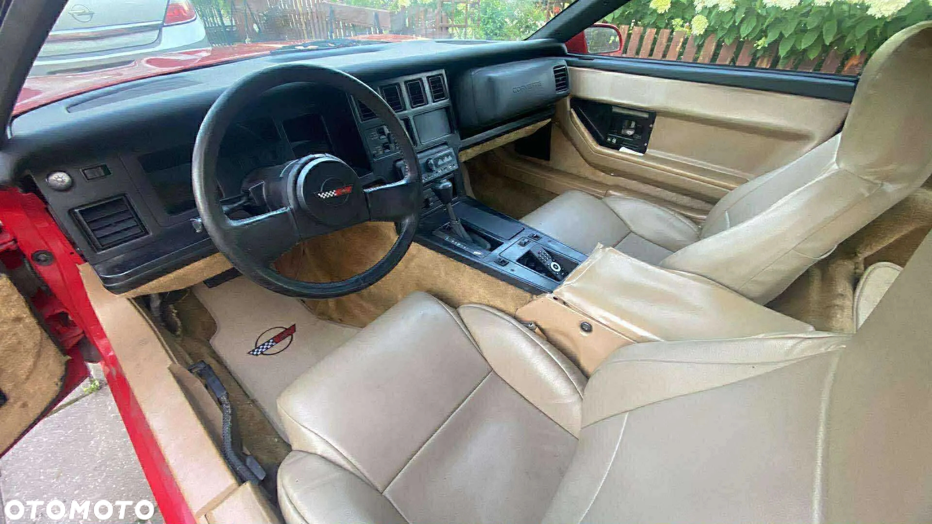 Chevrolet Corvette - 6