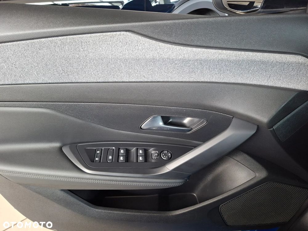 Peugeot 308 1.2 PureTech Allure S&S EAT8 - 24