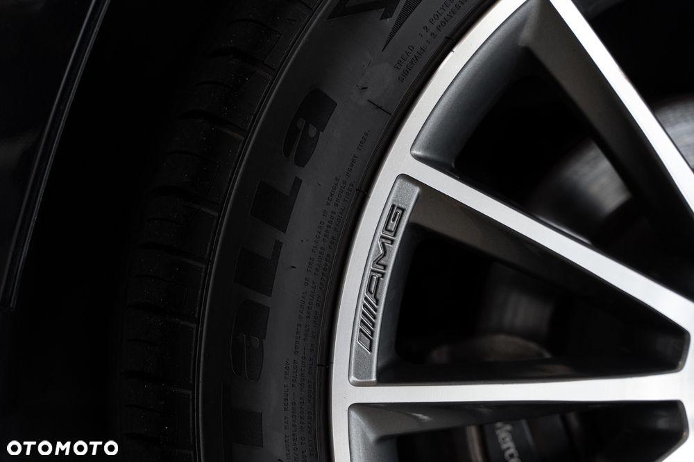 Mercedes-Benz GLS - 13