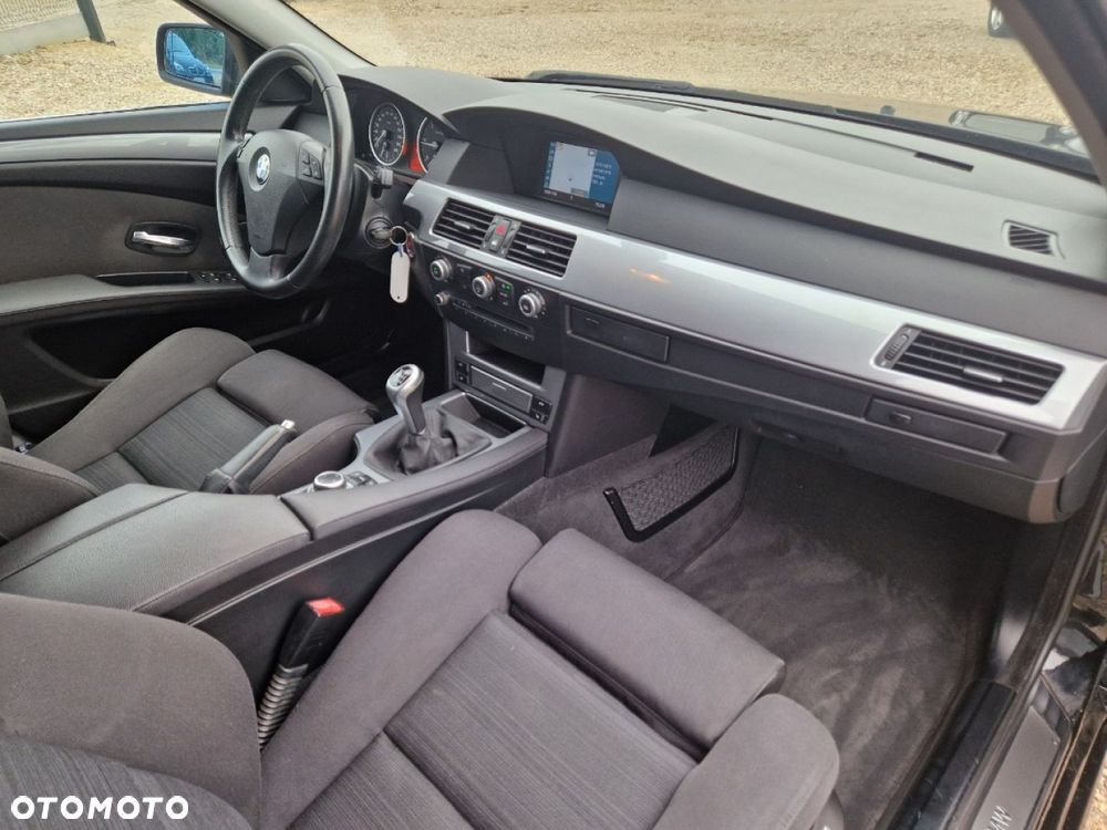 BMW Seria 5 520d Touring Edition Sport - 21