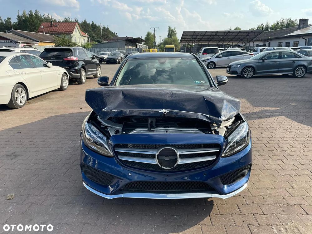 Mercedes-Benz Klasa C 300 4Matic 9G-TRONIC - 4