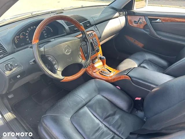 Mercedes-Benz CL 500 - 8