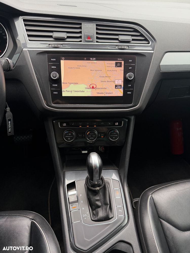 Volkswagen Tiguan 2.0 TDI SCR DSG Elegance - 8