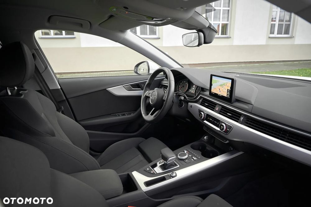 Audi A4 ver-2-0-tfsi-ultra-s-tronic-sport - 34