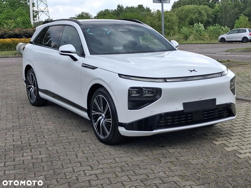 XPeng G9 94.6 kWh AWD Performance - 4