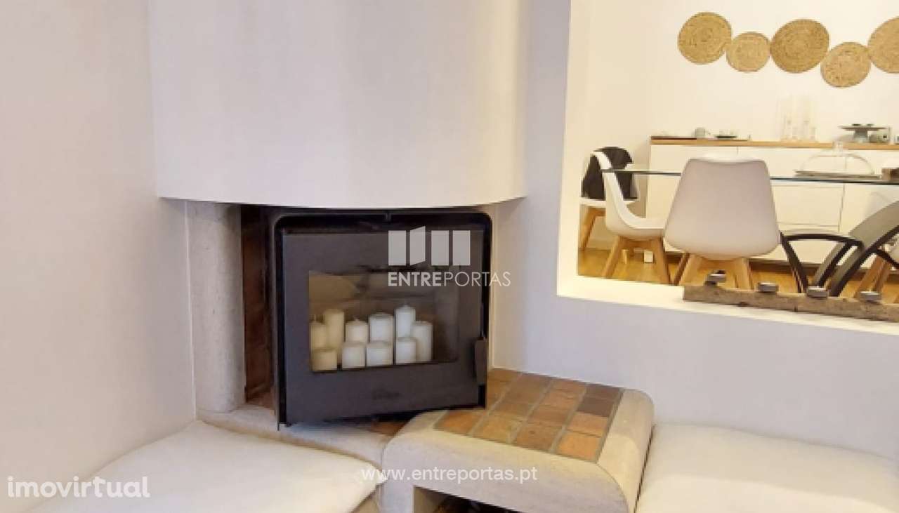 Venda de Moradia V2 com garagem para 2 carros, Santa Maria Maior, Vian - Grande imagem: 3/29