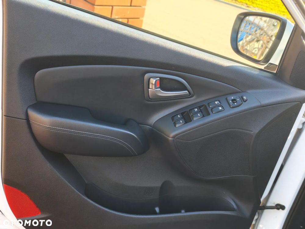 Hyundai ix35 1.7 CRDi 2WD Fifa World Cup Edition - 19