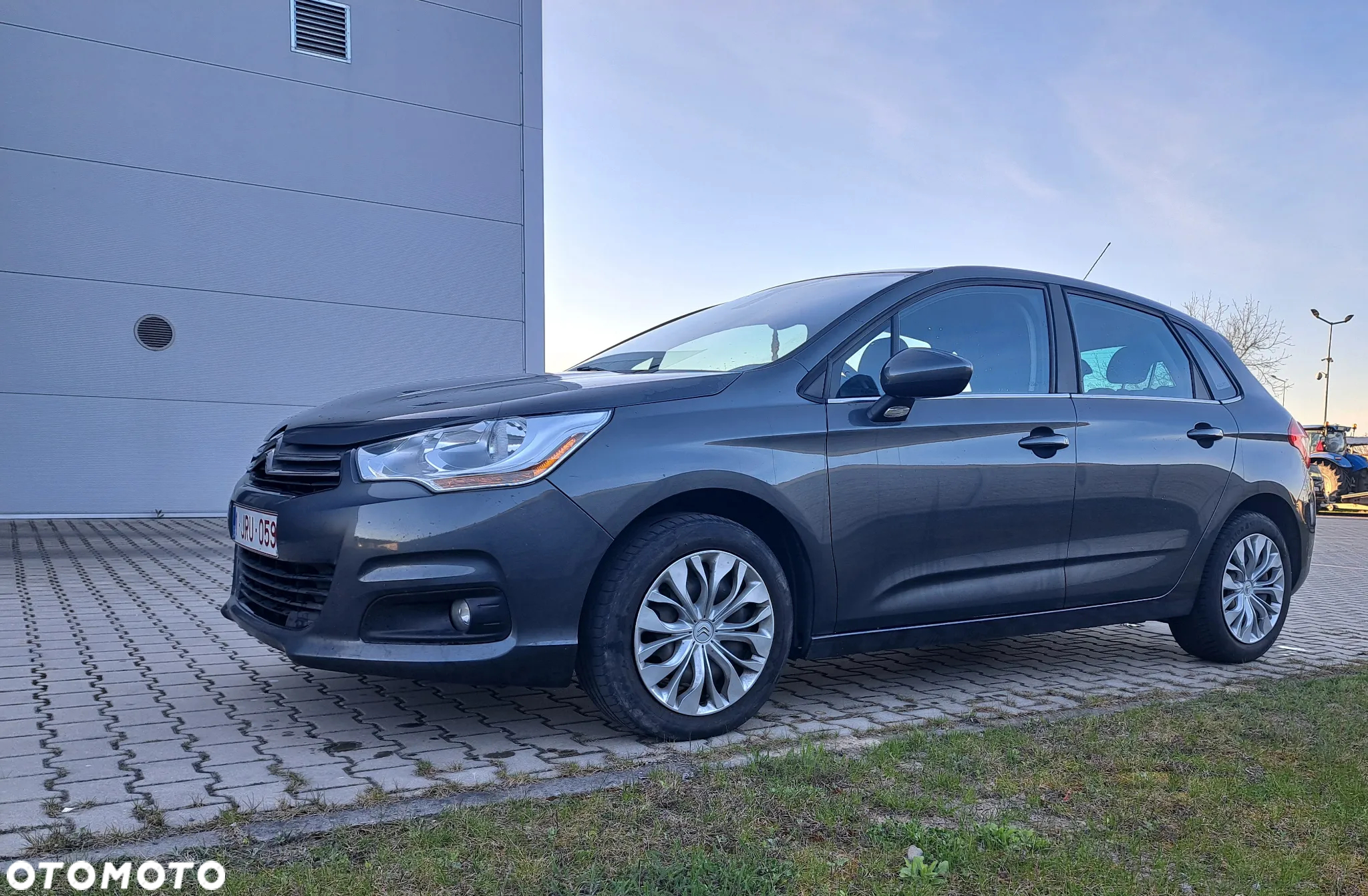 Citroën C4 PureTech 130 Stop&Start SHINE - 7