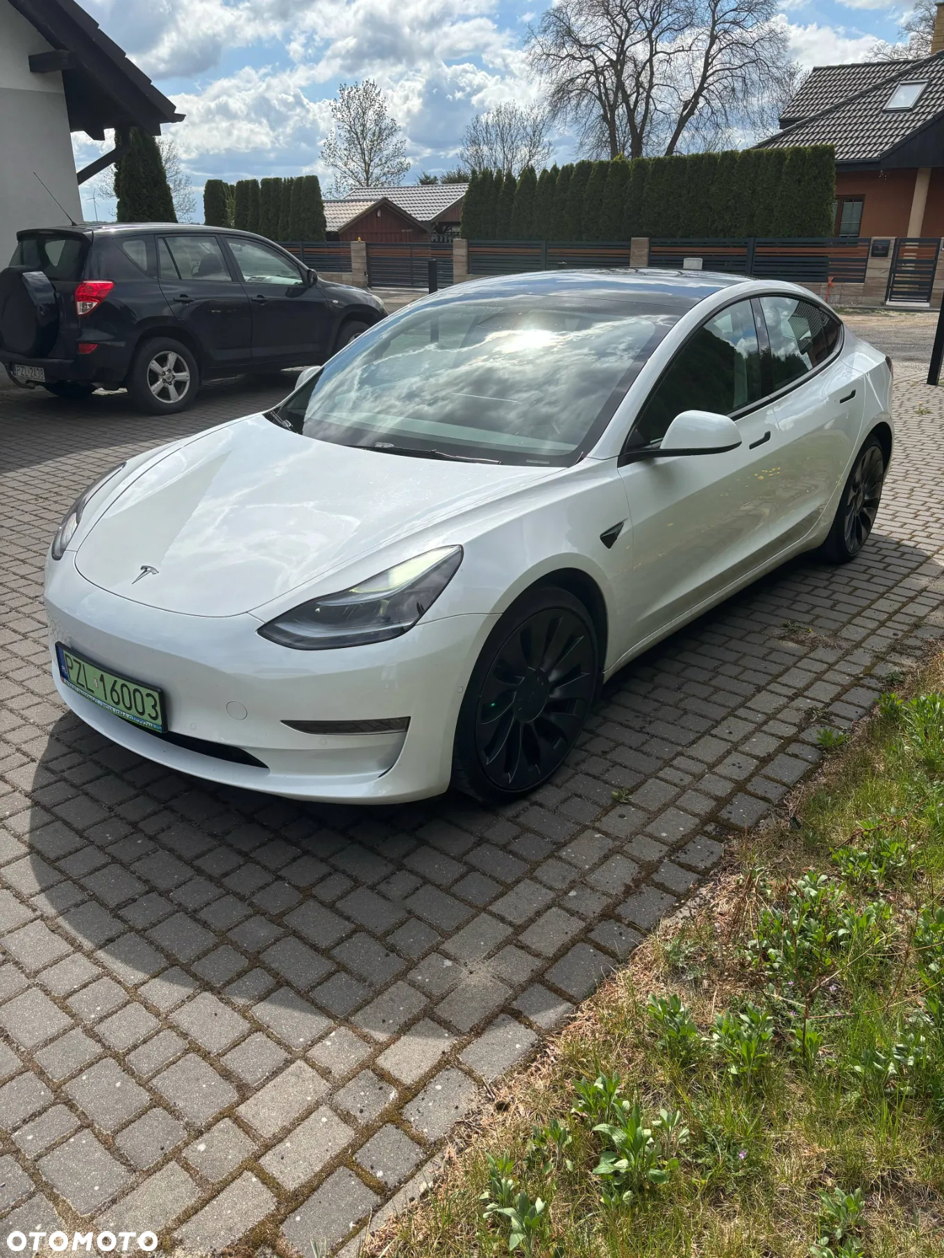 Tesla Model 3 Langstreckenbatterie Allradantrieb Dual Motor Performance - 12