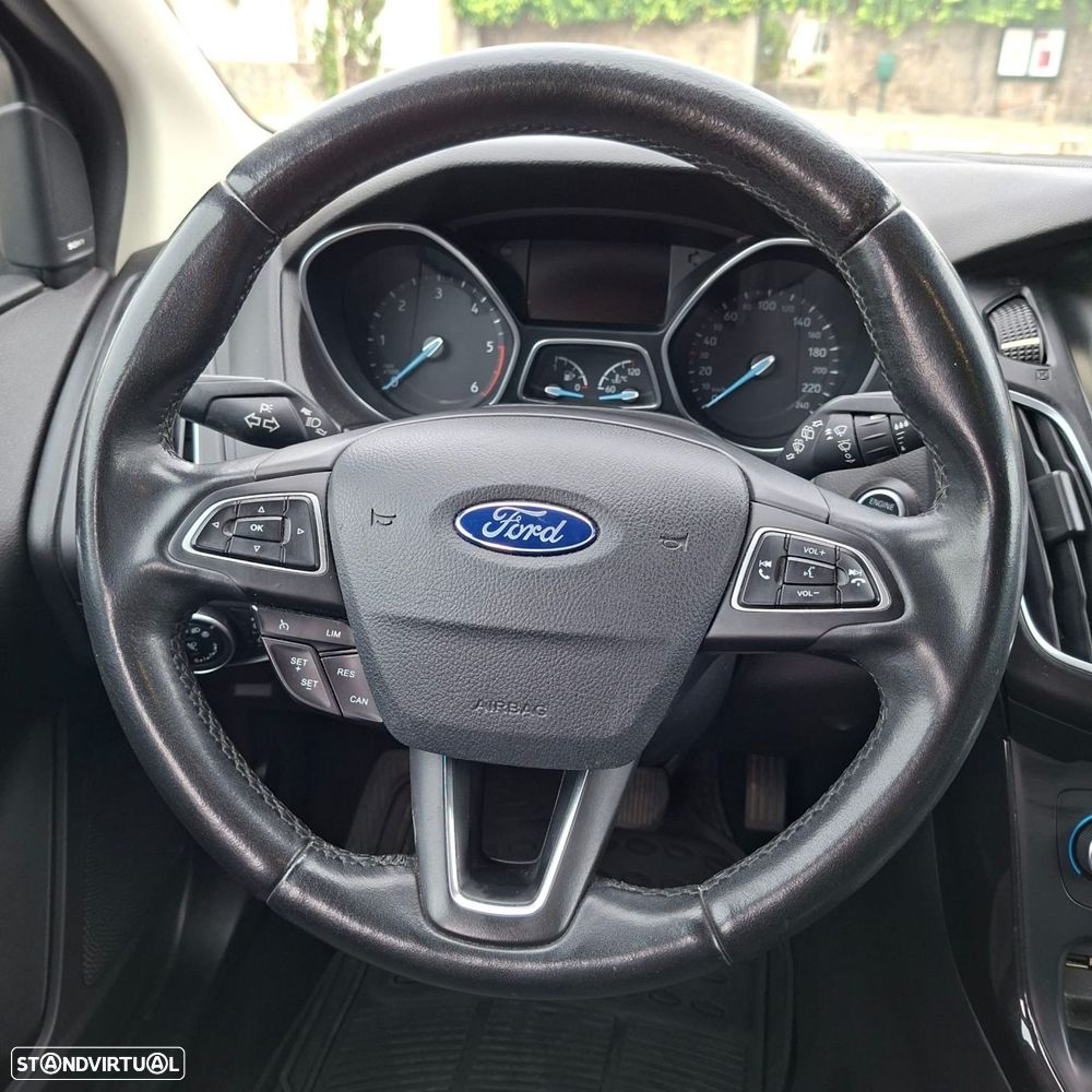 Ford Focus SW 1.5 TDCi Titanium DPS - 11