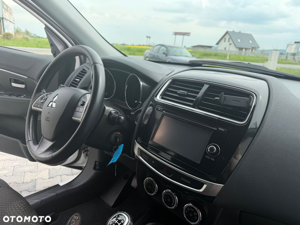 Mitsubishi ASX - 16