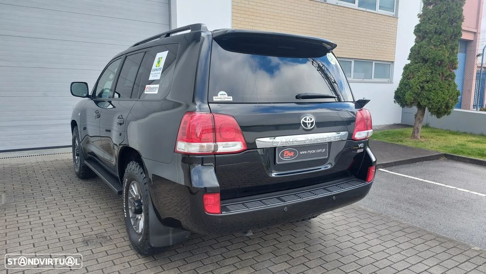 Toyota Land Cruiser 4.5 D-4D V8 - 5