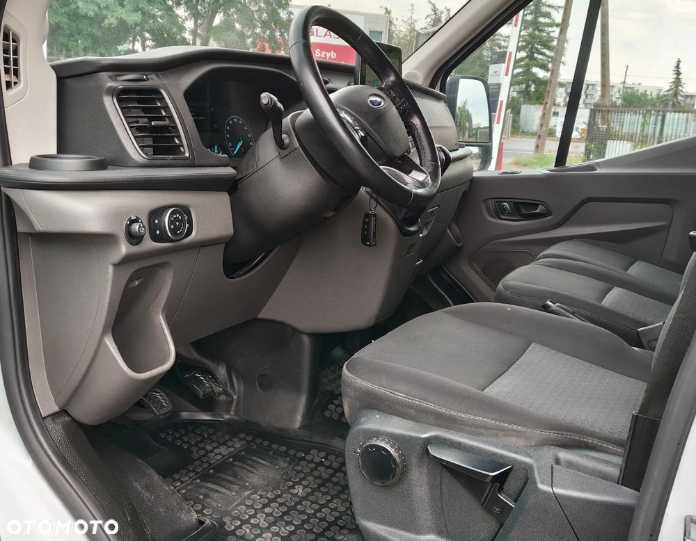 Ford Transit - 9