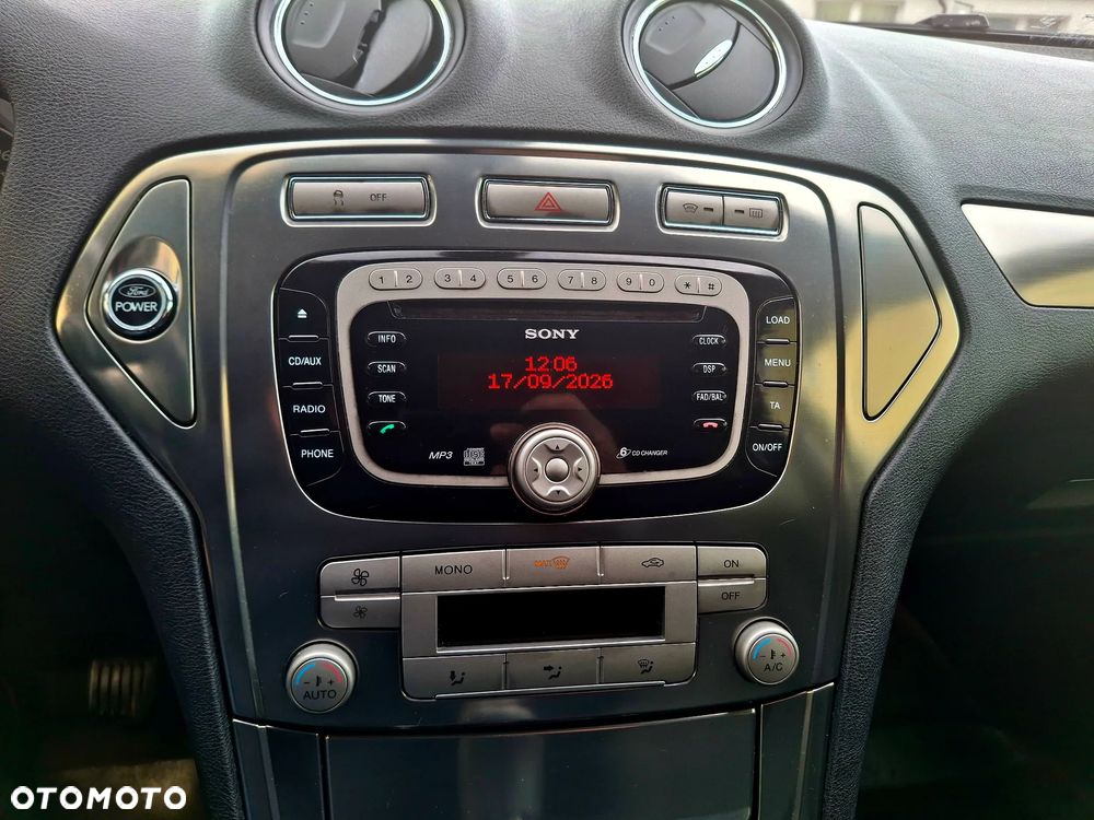 Ford Mondeo 2.0 Titanium - 25