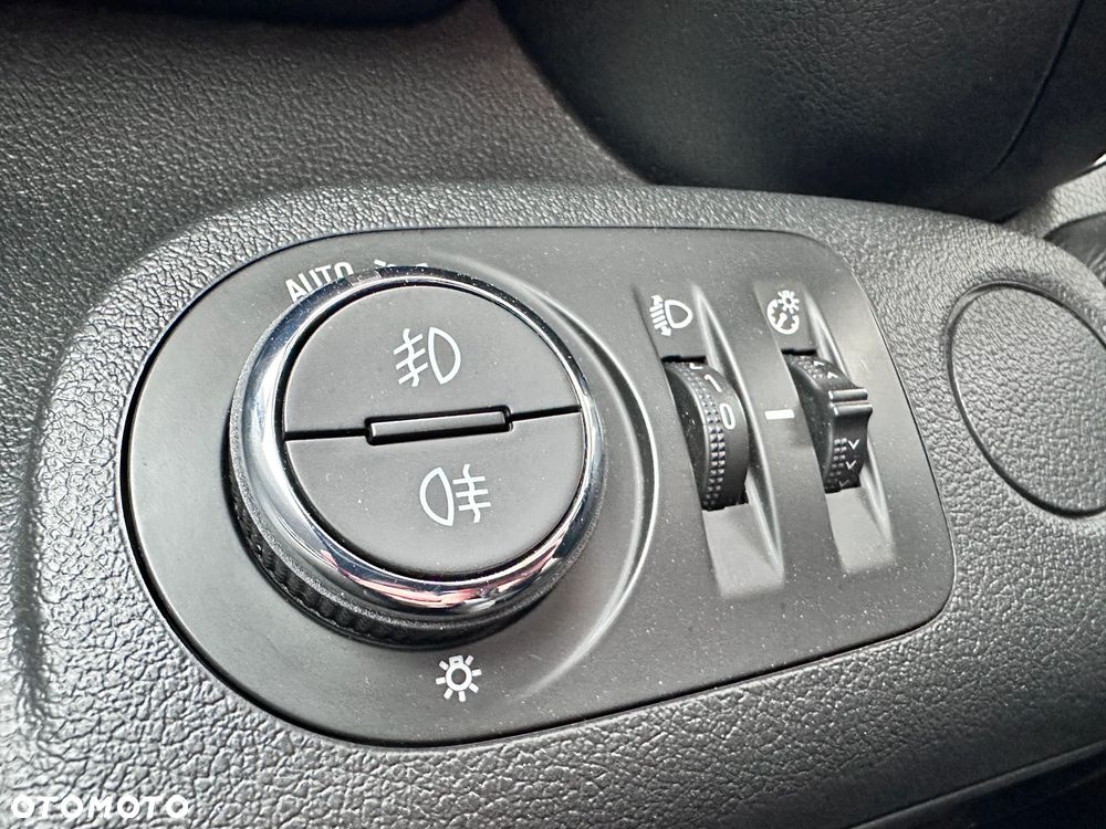 Opel Combo - 18