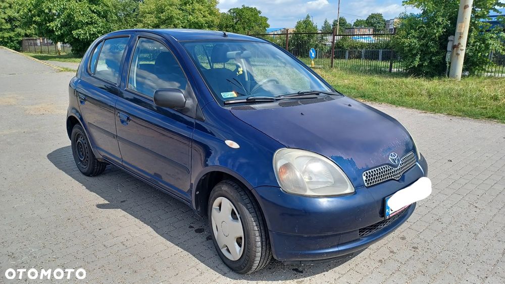 Toyota Yaris - 1
