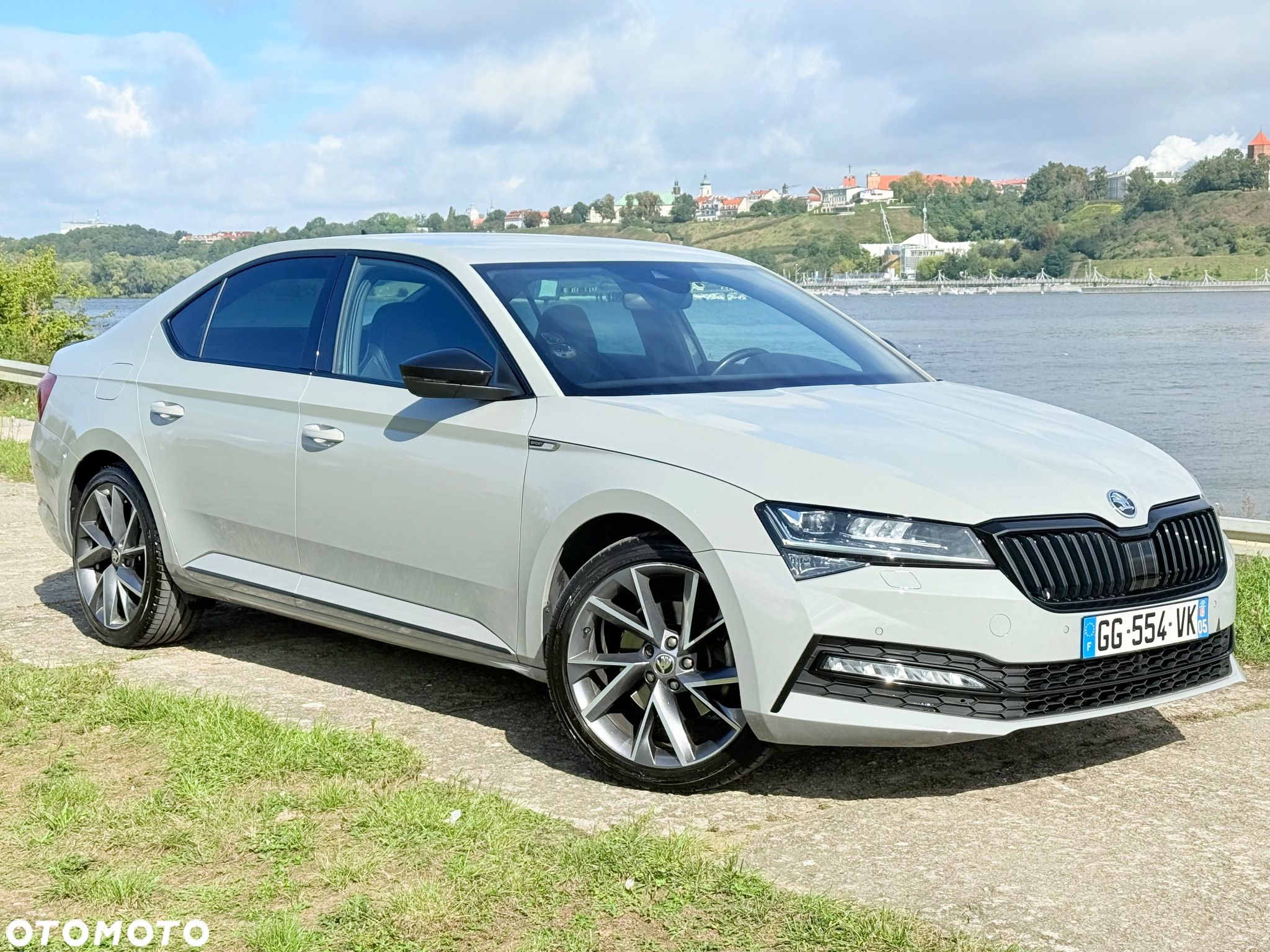Skoda Superb 2.0 TDI 4x4 DSG Sportline - 1